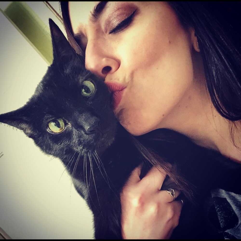 Meet your Posher, Holly